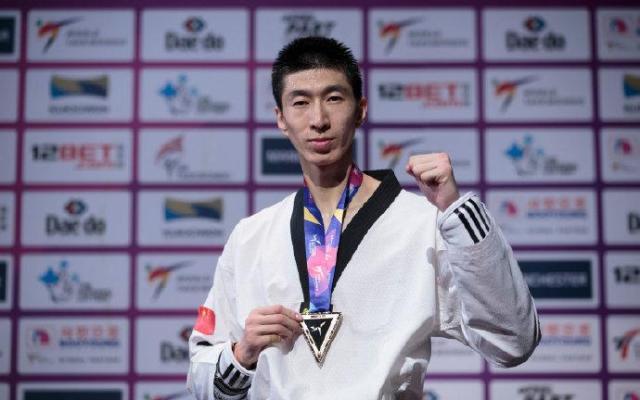 世界杯抽签时间-双旗手定了！趁热盘点下历届奥运会中国代表团旗手